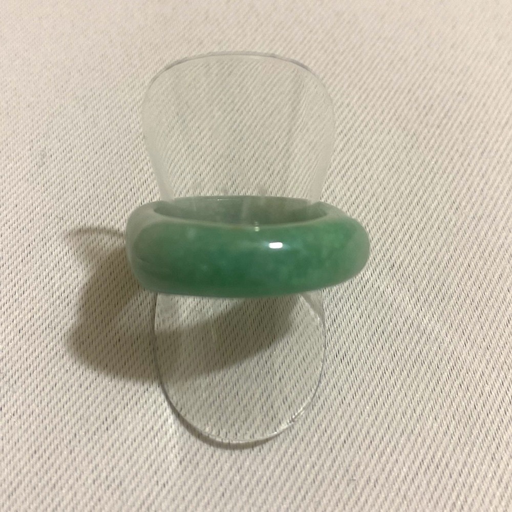 Vintage Heirloom Quality Natural Green Jade Stone Ring Size 8.5